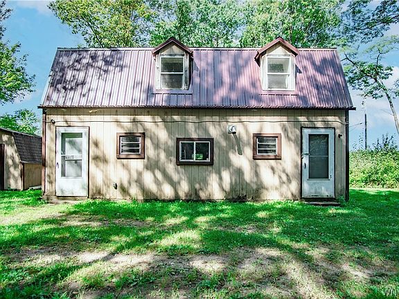 3rd image of 6449 Lawson Rd