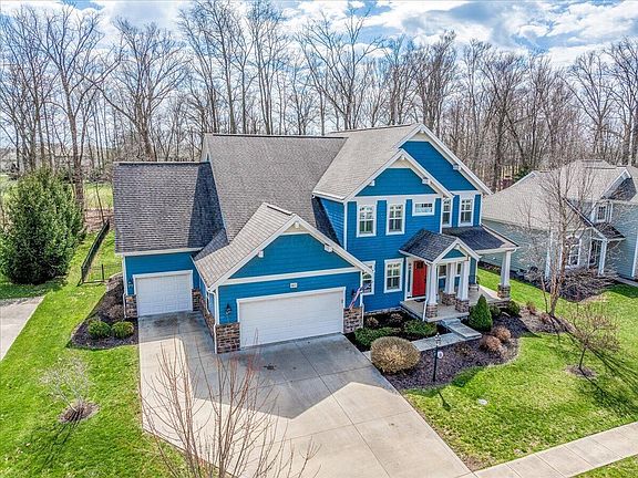 3rd image of 3877 Village Club Dr