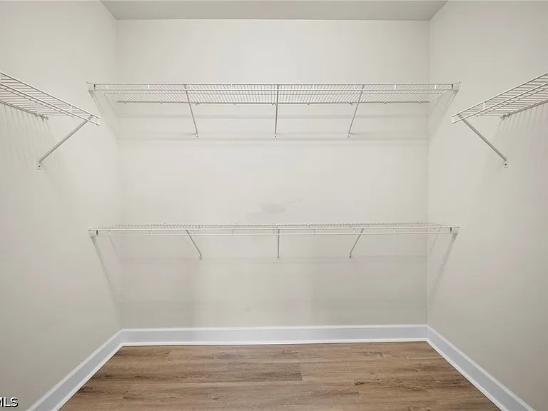 3685 E Hampton Cir — Photo 25