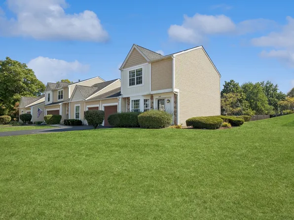 2008 Teton Pkwy Unit 2008, Algonquin, IL 60102