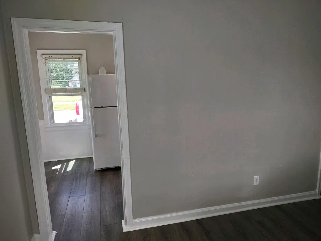 5319 Dixie Hwy — Photo 2
