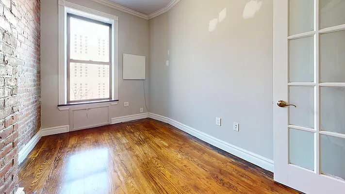 Rented by Bond New York | media 16