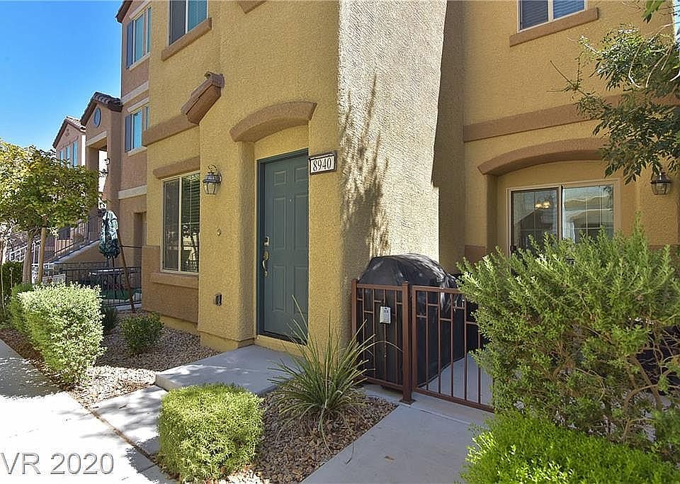 1st image of 8940 Merry Mullion Ct