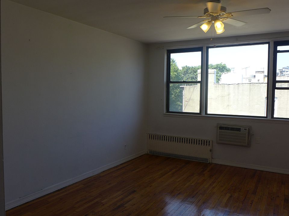 1st image of 284 7th Ave APT 1H