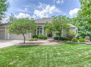 316 NW Rockwood Ct, Lees Summit, MO 64081