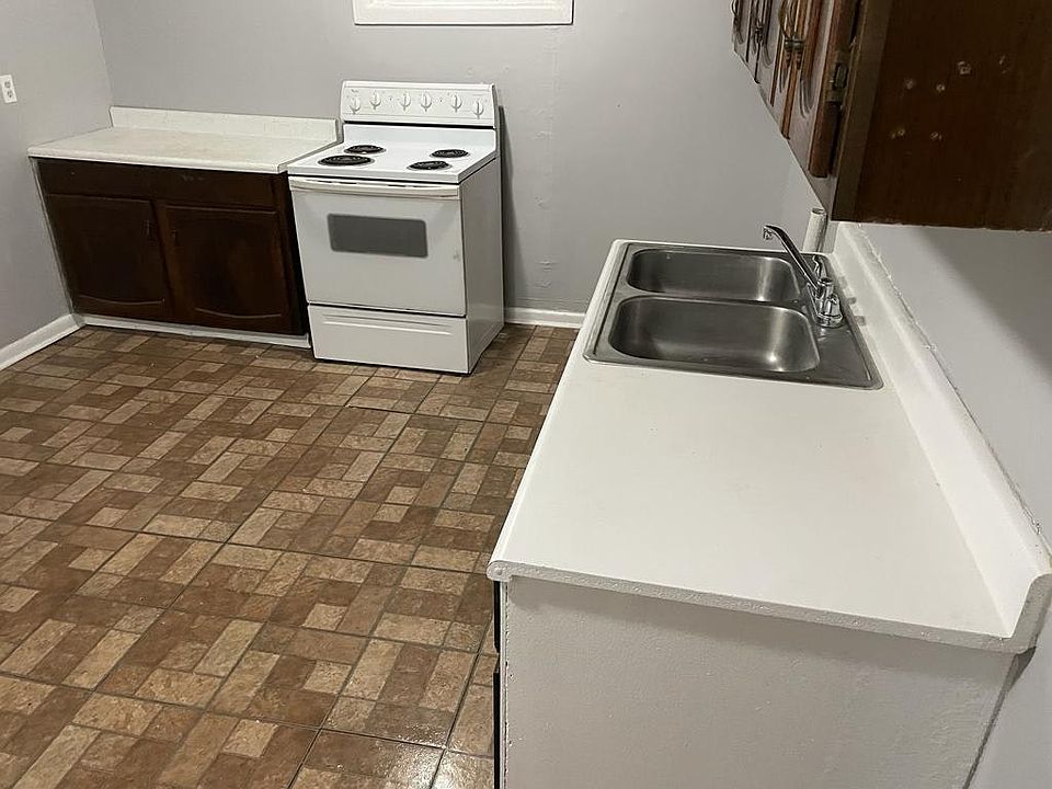 603 S Main St 1/2, Piqua, OH 45356 Zillow