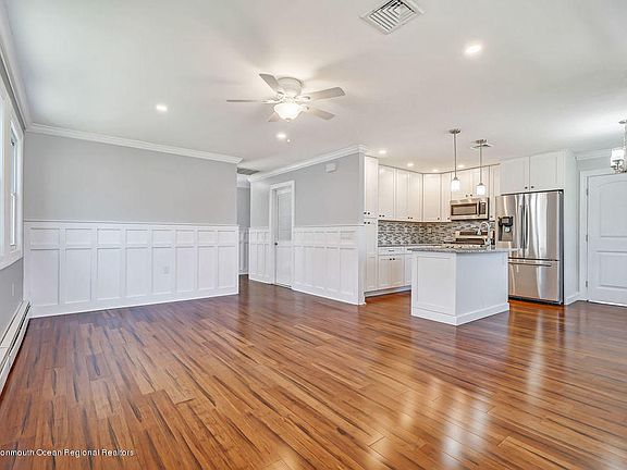 4th image of 56 La Dunette Dr