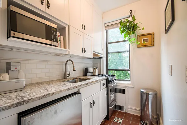 Sold by Abacus Properties | media 5