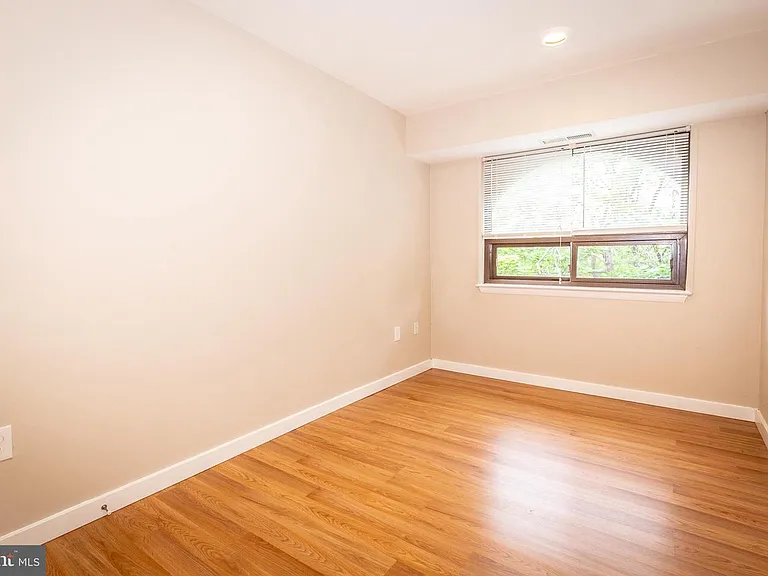 9 Silverwood Cir #11 — Photo 18