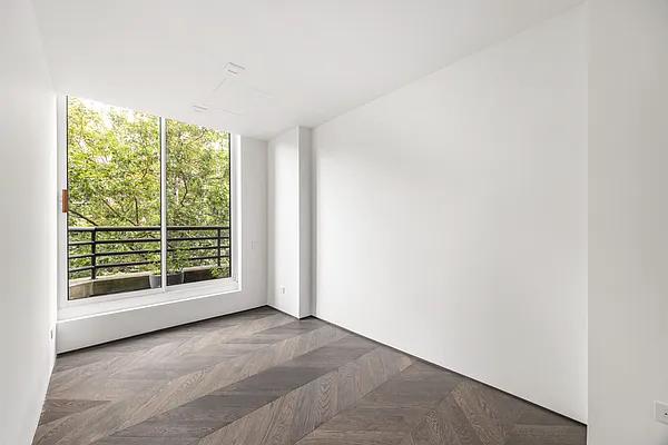 Rented by Compass | media 14