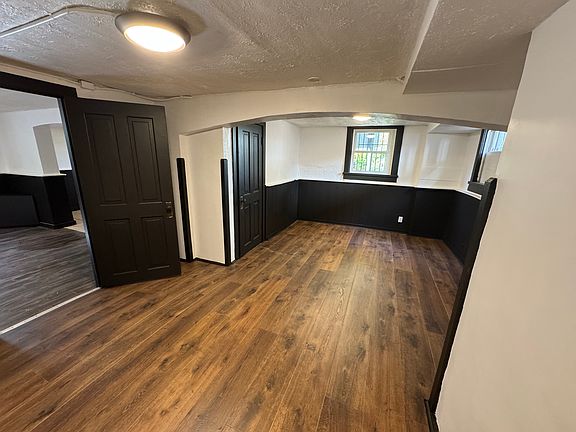 4th image of 812 S 4th St #1/2