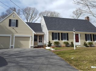 29 Oak Ridge Rd, Osterville, MA 02655