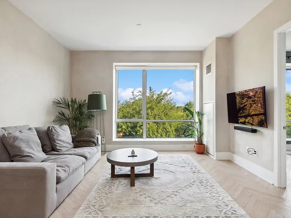 50 Bayard St APT 3F, Brooklyn, NY 11211