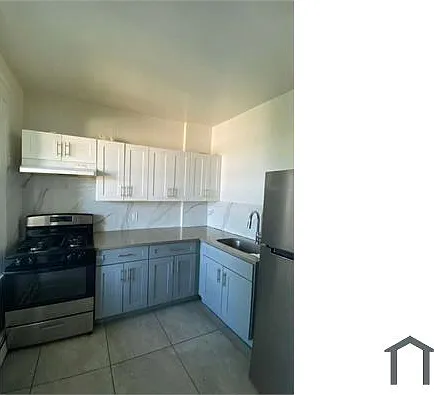 3 bed, $3,300 — Photo 2