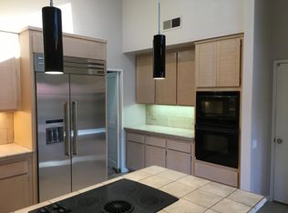 1956 Discovery Village Ln, Gold River, CA
