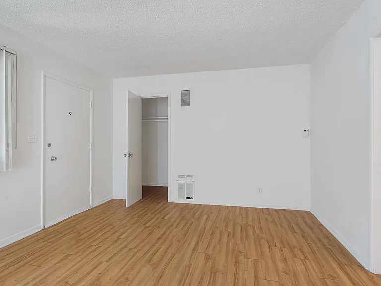 974 Haverford Ave #2 — Photo 11