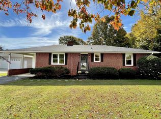 2 Lamotte St, Spartanburg, SC 29301