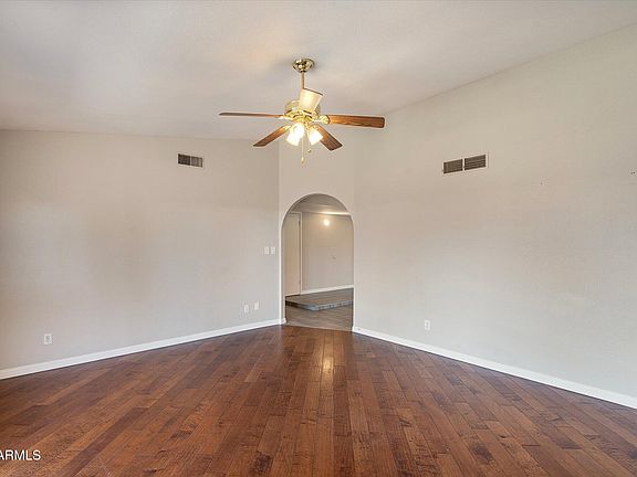 5th image of 227 W TARO Lane
