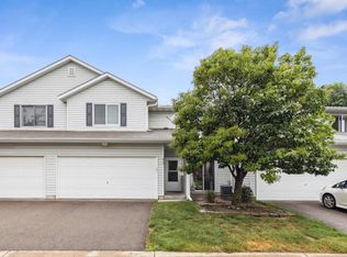 615 Roundhouse St, Shakopee, MN 55379
