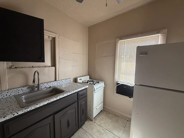 1147 W Fillmore St #1147 — Photo 4