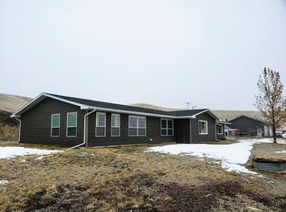 32 Martin Coulee Rd, Glasgow, MT 59230