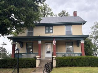 1404 S 8th St, Atchison, KS 66002