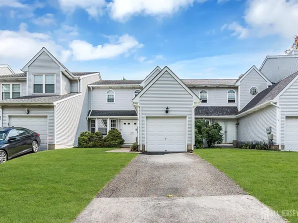 12 Munsee Trl, Branchburg, NJ 08876