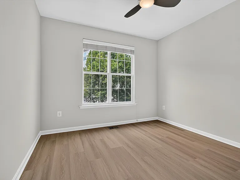 43845 Centergate Dr — Photo 27