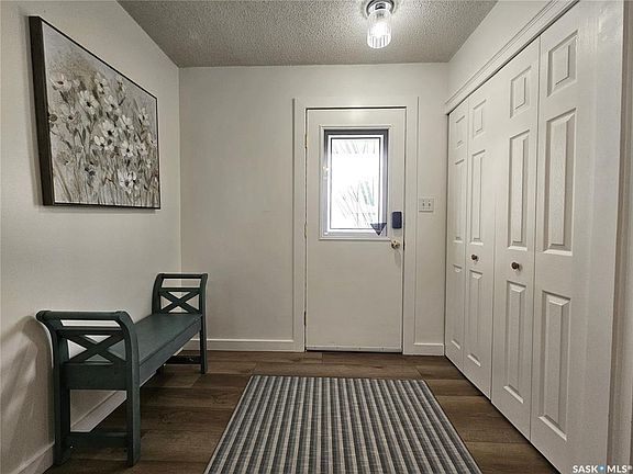 4th image of 97 Betts AVENUE