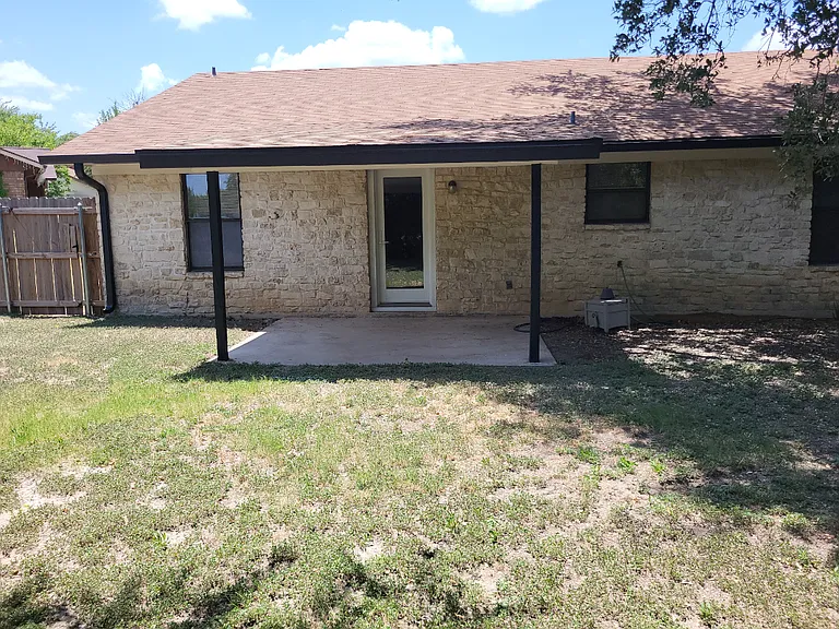 106 Saddle Dr — Photo 3