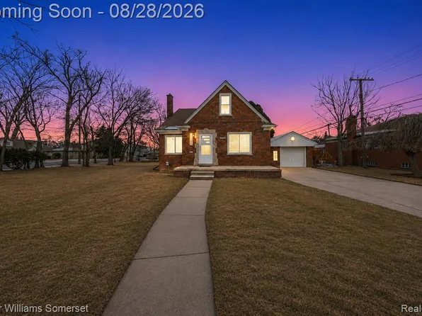 23250 Firwood Ave, Eastpointe, MI 48021