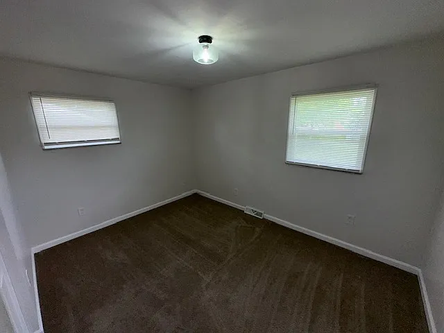 4016 E Livingston Ave — Photo 5