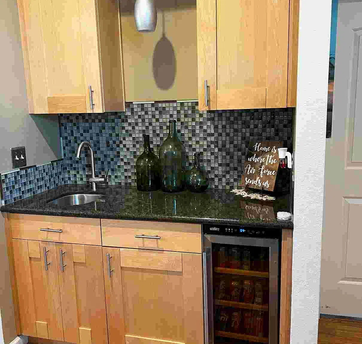 812 Tipperary Dr — Photo 3