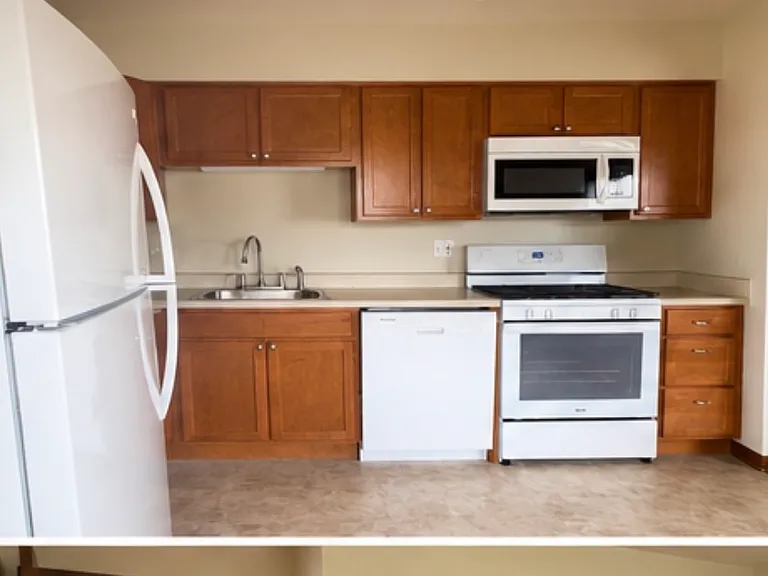 826 N Milwaukee Ave #D2 — Photo 4