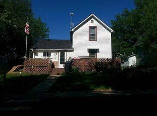 231 Jackson St, Lancaster, WI 53813