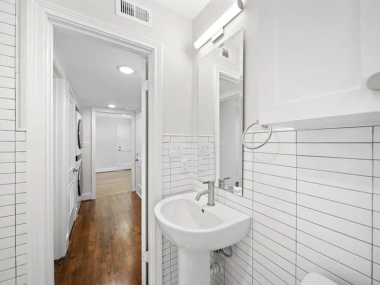 520 Lovett Blvd #2D — Photo 15