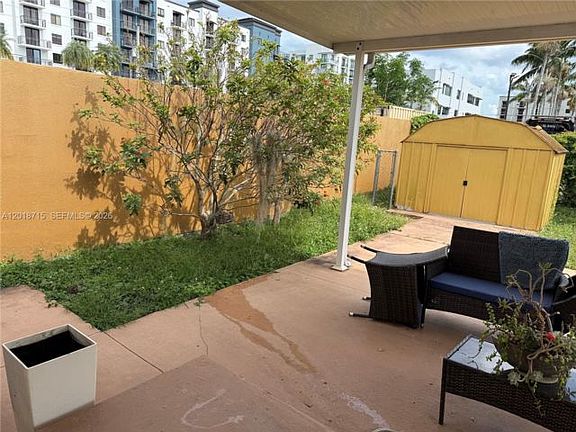 3rd image of 6720 SW 21st St