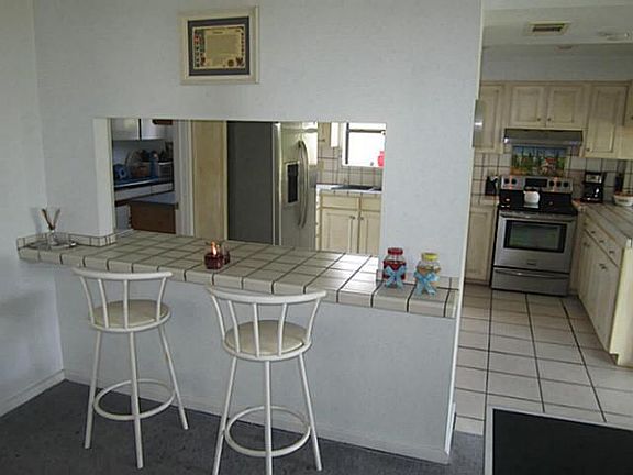 5th image of 8812 Highview Dr