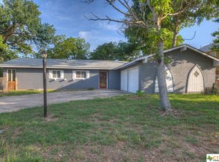 619 Creek Dr, New Braunfels, TX 78130