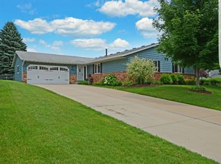 7760 Banks Ct, Inver Grove Heights, MN 55077