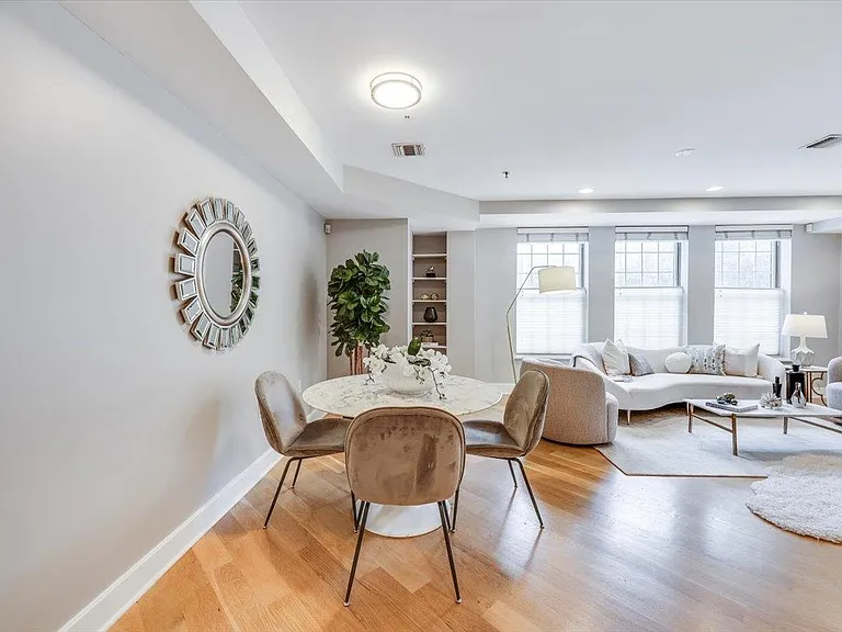 1100 Clinton St #101 — Photo 7