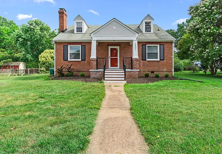 2501 Williams St — Photo 1