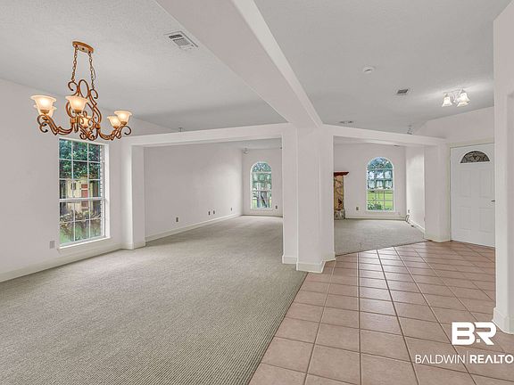 3rd image of 9530 Pilgrim Dr