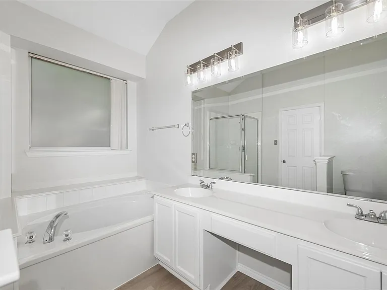 5712 Eureka Bnd — Photo 16