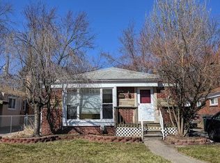 13710 Elgin Ave, Oak Park, MI 48237