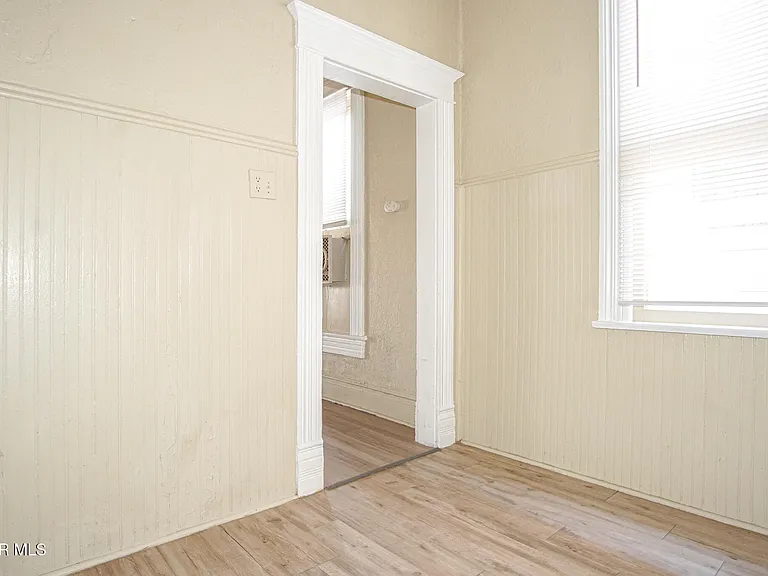 1419 Wyoming Ave — Photo 11