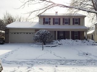 2209 Green Valley Rd, Darien, IL 60561