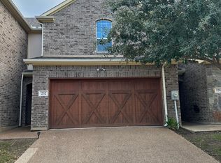 232 Corinna Ct, Hurst, TX 76053