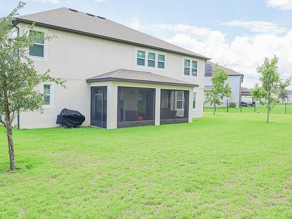 5th image of 9841 Cabernet Ave