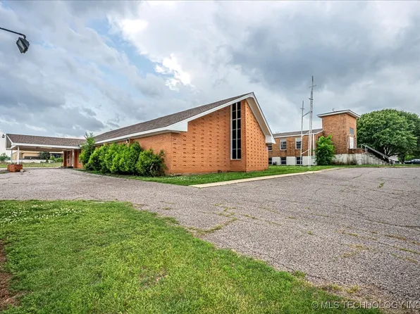 2000 W 32nd St, Ada, OK 74820